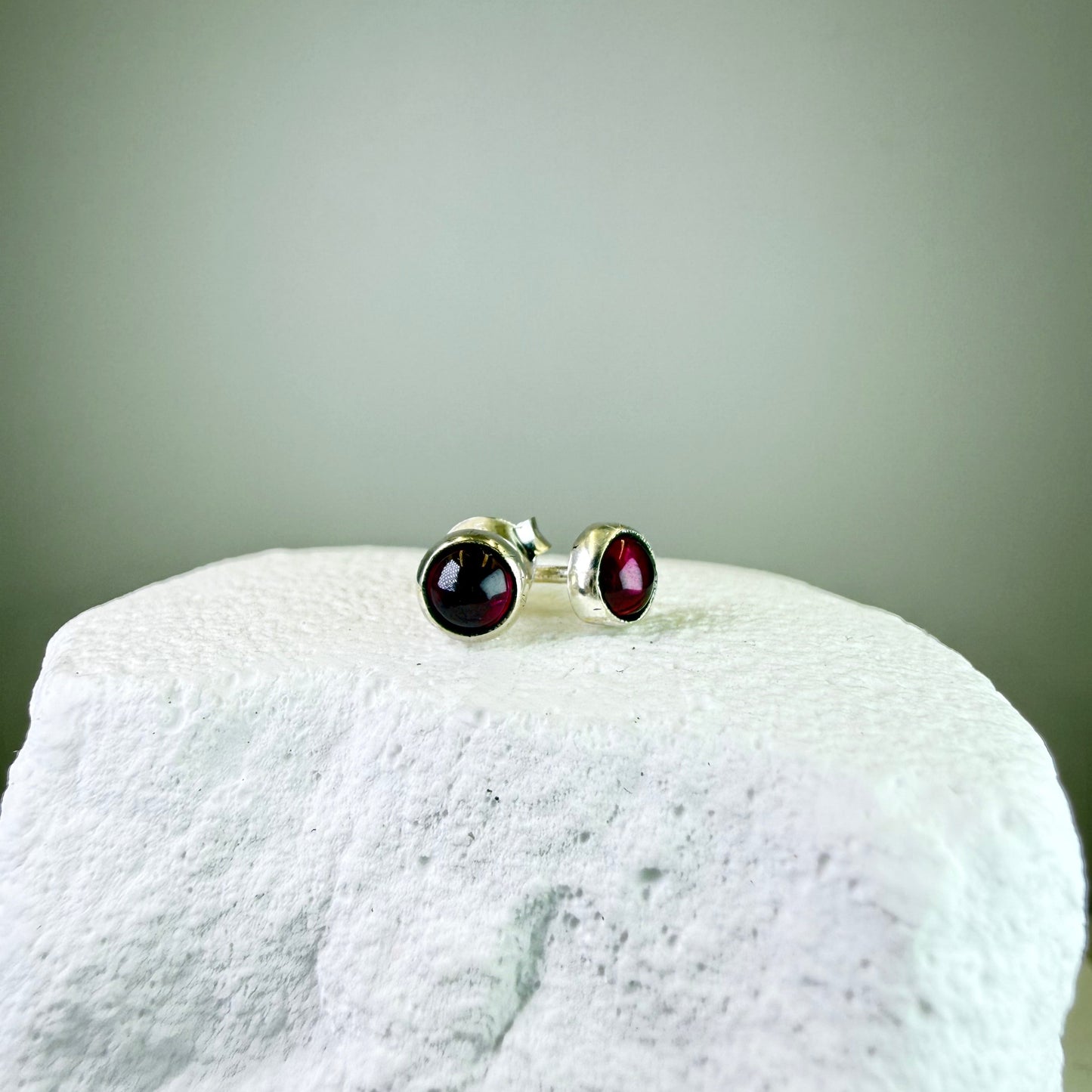 Jess - Garnet Studs